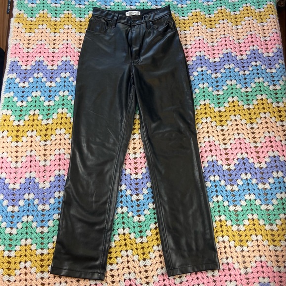 Abercrombie & Fitch The 90’s Straight Leg Ultra High Rise Faux-Leather Pants 27 - Picture 2 of 12